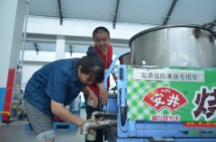华纺:防暑降温在一线